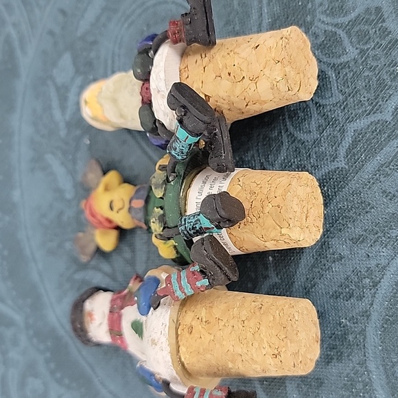 Christmas Set Of 3 Folk Art Wine Stopper Corks Snowman Santa & Reindeer - Picture 3 of 5